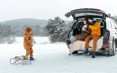 Zimowy wyjazd samochodem z dziećmi — jak się przygotować?