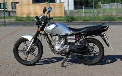 Jakie są uprawnienia do jazdy motocyklem 125? Czy trzeba mieć motocyklowe prawo jazdy? – Szkoła Jazdy Expert Radzionków, Bytom, Tarnowskie Góry