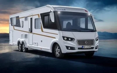 Wakacje kamperem – dlaczego caravaning zyskuje coraz większą popularność wśród kierowców?